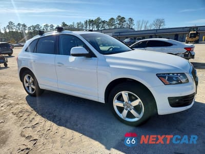 Czwarte zdjęcie samochodu z boku: 2010 AUDI Q5 PREMIUM PLUS VIN:WA1LKAFP3AA065030 - miniatura