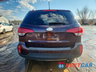 Zdjęcie 6 z 12 samochodu: 2015 KIA SORENTO LX VIN:5XYKTDA68FG567053 - miniatura