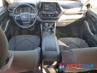 Zdjęcie 8 z 11 samochodu: 2022 TOYOTA HIGHLANDER LE VIN:5TDZZRAH0NS102988 - miniatura