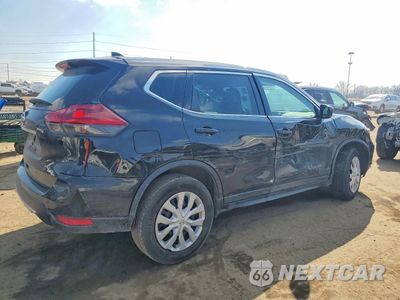 Trzecie zdjęcie samochodu z tyłu: 2018 NISSAN ROGUE S VIN:5N1AT2MV5JC701237 - miniatura