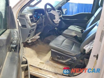 Zdjęcie 8 z 12 samochodu: 2021 FORD F150 VIN:1FTMF1EB2MKD73826 - miniatura