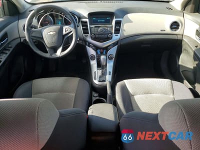 Zdjęcie 8 z 13 samochodu: 2016 CHEVROLET CRUZE LIMITED LS VIN:1G1PC5SG5G7217437 - miniatura