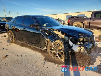 Czwarte zdjęcie samochodu z boku: 2023 CHRYSLER 300 TOURING VIN:2C3CCAAG4PH604991 - miniatura