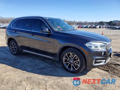 Czwarte zdjęcie samochodu z boku: 2018 BMW X5 XDRIVE35I VIN:5UXKR0C54J0X85208 - miniatura