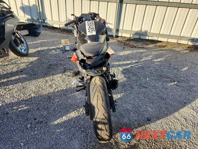 Czwarte zdjęcie samochodu z boku: 2020 KAWASAKI EX400 VIN:JKAEXKH19LDA80256 - miniatura