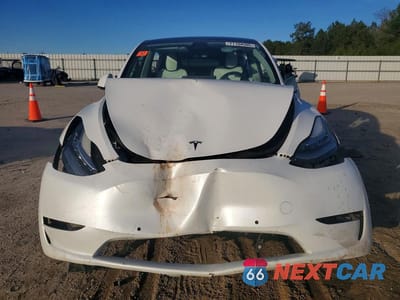 Piąte zdjęcie samochodu w środku: 2022 TESLA MODEL Y VIN:7SAYGDEE3NF461716 - miniatura