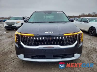 Piąte zdjęcie samochodu w środku: 2025 KIA CARNIVAL LX VIN:KNDNB5K31S6535343 - miniatura
