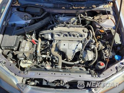 Zdjęcie 11 z 13 samochodu: 2000 HONDA ACCORD VIN:1HGCG5663YA077390 - miniatura