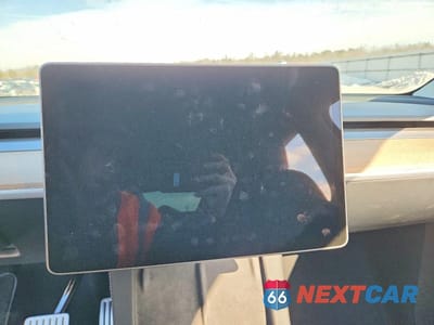 Zdjęcie 9 z 12 samochodu: 2024 TESLA MODEL Y VIN:7SAYGDEF9RA312805 - miniatura
