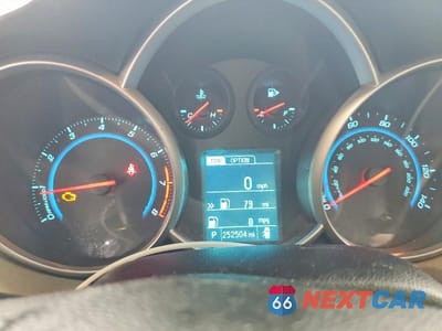 Zdjęcie 9 z 12 samochodu: 2015 CHEVROLET CRUZE LS VIN:1G1PA5SH5F7169774 - miniatura