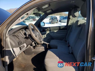 Zdjęcie 7 z 11 samochodu: 2012 TOYOTA TACOMA VIN:5TFNX4CN2CX014834 - miniatura