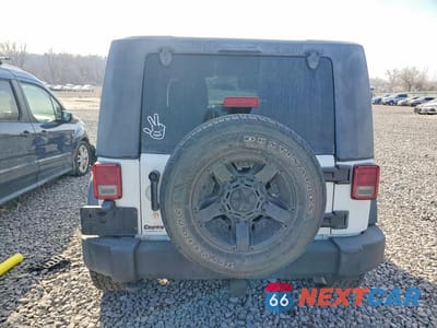Zdjęcie 6 z 14 samochodu: 2011 JEEP WRANGLER VIN:1J4AA2D11BL607875 - miniatura