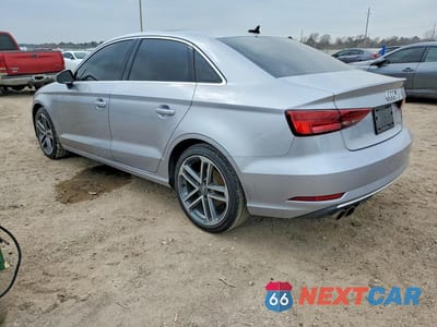 Drugie zdjęcie samochodu z przodu: 2019 AUDI A3 PREMIUM VIN:WAUAUGFF0K1014679 - miniatura