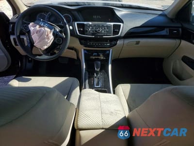 Zdjęcie 8 z 12 samochodu: 2016 HONDA ACCORD VIN:1HGCR2F33GA085213 - miniatura