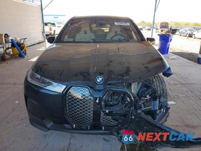 Piąte zdjęcie samochodu w środku: 2025 BMW IX M70 VIN:WB523CF06SCU57420 - miniatura