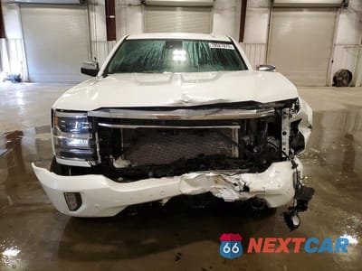Piąte zdjęcie samochodu w środku: 2016 CHEVROLET SILVERADO K1500 HIGH COUNTRY VIN:3GCUKTEC5GG230316 - miniatura