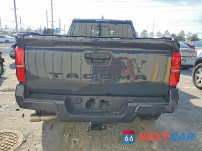 Zdjęcie 6 z 12 samochodu: 2024 TOYOTA TACOMA TRD SPORT VIN:3TMLB5FNXRM000489 - miniatura