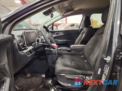 Zdjęcie 7 z 13 samochodu: 2025 KIA SPORTAGE LX VIN:KNDPUCDG7S7247845 - miniatura