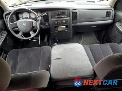 Zdjęcie 8 z 12 samochodu: 2005 DODGE RAM 1500 ST VIN:1D7HU18D55S229473 - miniatura