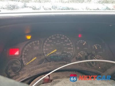 Zdjęcie 9 z 11 samochodu: 2000 CHEVROLET SILVERADO VIN:1GCEC14W5YE304960 - miniatura