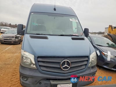 Piąte zdjęcie samochodu w środku: 2018 MERCEDES BENZ SPRINTER 2500 DELIVERY VAN VIN:WD3PE7CD9JP630786 - miniatura