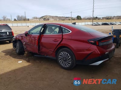 Drugie zdjęcie samochodu z przodu: 2025 HYUNDAI SONATA HYBRID VIN:KMHL54JJ1SA126003 - miniatura