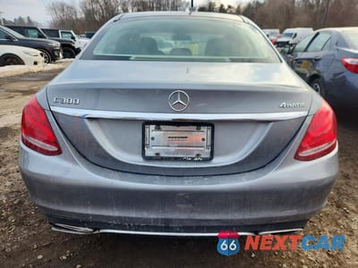 Zdjęcie 6 z 11 samochodu: 2015 MERCEDES-BENZ C 300 4MATIC VIN:55SWF4KB7FU005686 - miniatura