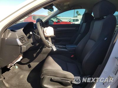 Zdjęcie 7 z 13 samochodu: 2018 HONDA ACCORD LX VIN:1HGCV1F10JA246418 - miniatura