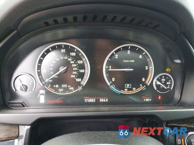 Zdjęcie 9 z 12 samochodu: 2015 BMW X5 XDRIVE35D VIN:5UXKS4C53F0N11629 - miniatura