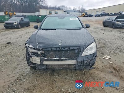 Piąte zdjęcie samochodu w środku: 2013 MERCEDES-BENZ S 550 VIN:WDDNG7DB8DA505425 - miniatura
