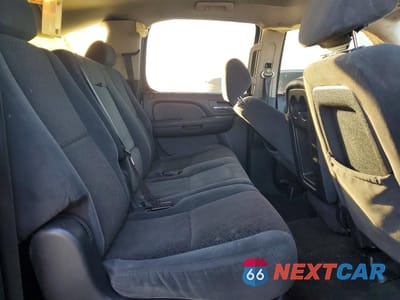 Zdjęcie 11 z 13 samochodu: 2007 CHEVROLET SUBURBAN C1500 VIN:1GNFC16067J368967 - miniatura
