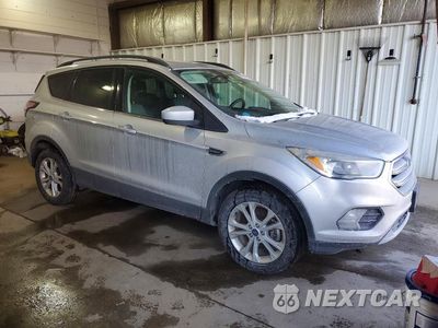 Czwarte zdjęcie samochodu z boku: 2018 FORD ESCAPE SE VIN:1FMCU9GD1JUB68718 - miniatura