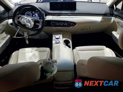Zdjęcie 8 z 13 samochodu: 2025 GENESIS GV70 2.5T STANDARD VIN:5NMMADTBXSH017393 - miniatura