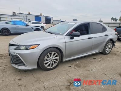 2021 TOYOTA CAMRY LE 4T1C11AK7MU591809 - główne zdjęcie licytacji z USA - miniatura