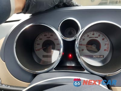 Zdjęcie 9 z 13 samochodu: 2007 PONTIAC SOLSTICE VIN:1G2MB35B27Y107588 - miniatura