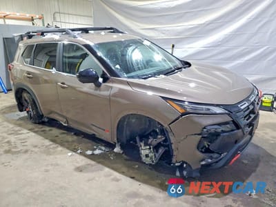 Czwarte zdjęcie samochodu z boku: 2025 NISSAN ROGUE VIN:5N1BT3BBXSC826187 - miniatura