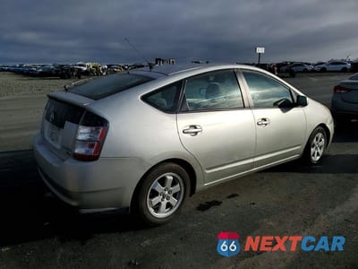 Trzecie zdjęcie samochodu z tyłu: 2005 TOYOTA PRIUS VIN:JTDKB20U557021944 - miniatura