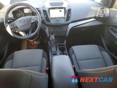 Zdjęcie 8 z 13 samochodu: 2019 FORD ESCAPE SE VIN:1FMCU9GD3KUA59789 - miniatura