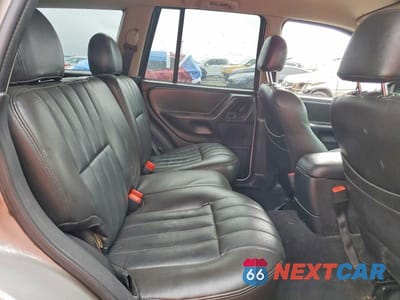 Zdjęcie 11 z 13 samochodu: 2002 JEEP GRAND CHEROKEE LAREDO VIN:1J4GX48SX2C152600 - miniatura