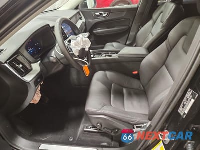 Zdjęcie 7 z 14 samochodu: 2025 VOLVO XC60 PLUS VIN:YV4M12RC1S1166075 - miniatura