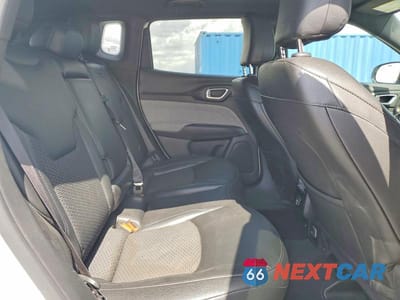 Zdjęcie 10 z 11 samochodu: 2025 JEEP COMPASS LATITUDE VIN:3C4NJDBN9ST526930 - miniatura