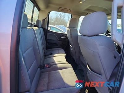 Zdjęcie 10 z 12 samochodu: 2017 GMC SIERRA K1500 SLE VIN:1GTV2MEC2HZ130489 - miniatura