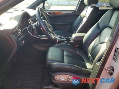 Zdjęcie 7 z 14 samochodu: 2020 PORSCHE MACAN S VIN:WP1AB2A53LLB36421 - miniatura