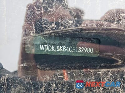 Zdjęcie 12 z 12 samochodu: 2012 MERCEDES-BENZ E 350 VIN:WDDKJ5KB4CF132980 - miniatura
