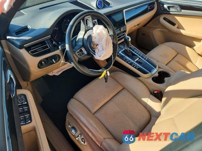Zdjęcie 8 z 14 samochodu: 2020 PORSCHE MACAN VIN:WP1AA2A50LLB13343 - miniatura
