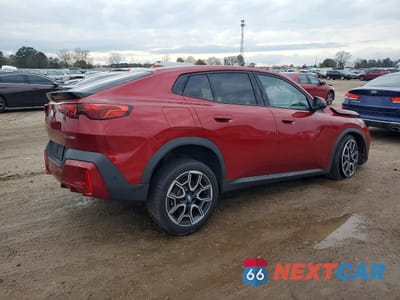 Trzecie zdjęcie samochodu z tyłu: 2025 BMW X2 XDRIVE28I VIN:WBX63GM06S5071216 - miniatura