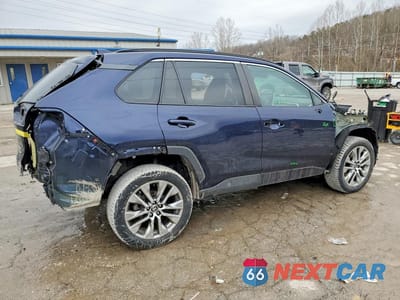 Trzecie zdjęcie samochodu z tyłu: 2022 TOYOTA RAV4 XLE PREMIUM VIN:2T3A1RFV6NW264755 - miniatura