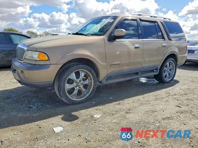 1999 LINCOLN NAVIGATOR 5LMPU28A1XLJ27269 - główne zdjęcie licytacji z USA - miniatura