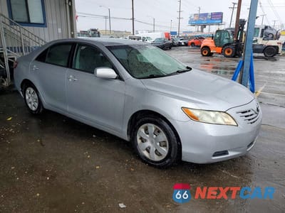 Czwarte zdjęcie samochodu z boku: 2008 TOYOTA CAMRY CE VIN:4T4BE46K48R020705 - miniatura