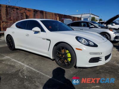 Czwarte zdjęcie samochodu z boku: 2015 PORSCHE PANAMERA SE HYBRID VIN:WP0AD2A77FL041622 - miniatura